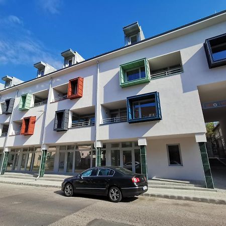 Antracit Apartman - Free Parking Pécs Eksteriør billede