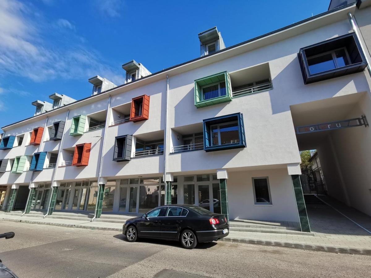 Antracit Apartman - Free Parking Pécs Eksteriør billede